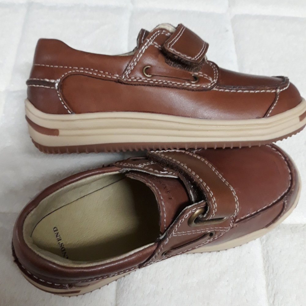 Lands End kids shoe